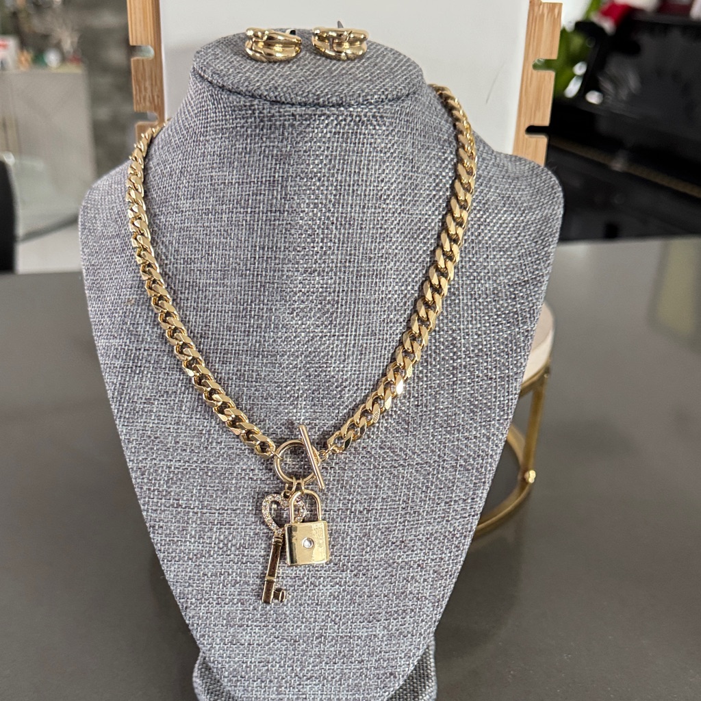 Steve Madden Gold Chain Necklace With Lock And Key And Earrings Set